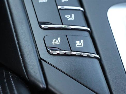 Used 2018 Porsche Cayenne GTS AWD/4WD image 24