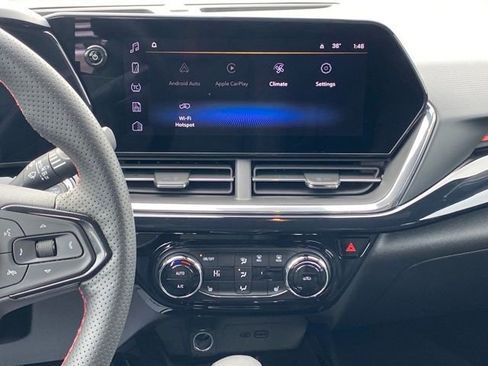 Used 2024 Chevrolet Trax RS w/ Driver Confidence Package image 9