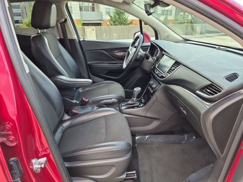 Used 2019 Buick Encore Preferred FWD image 19