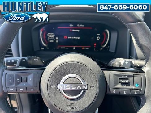 Used 2024 Nissan Rogue Platinum w/ Platinum Premium Package AWD/4WD image 32