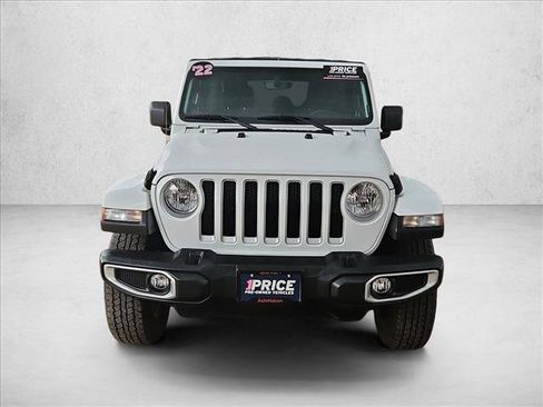 Used 2022 Jeep Wrangler Unlimited Sahara image 2