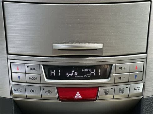 Used 2014 Subaru Outback 2.5i Limited image 13