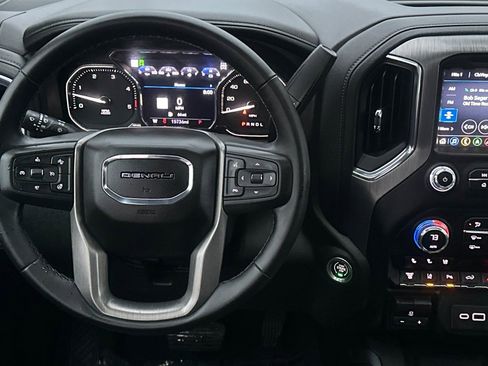 Used 2023 GMC Sierra 2500 Denali image 16