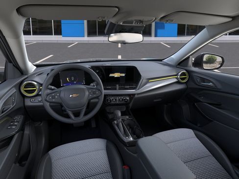 New 2026 Chevrolet Trax LT FWD image 15