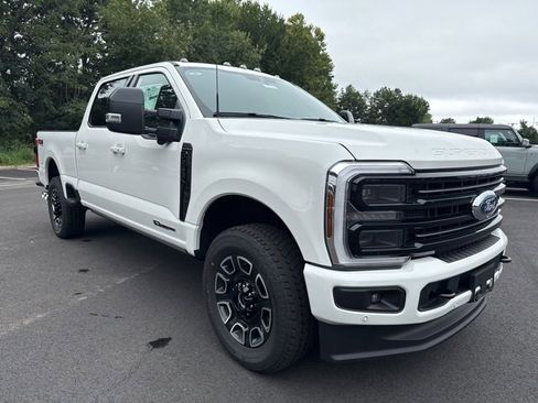 New 2025 Ford F250 Platinum w/ FX4 Off-Road Package image 7