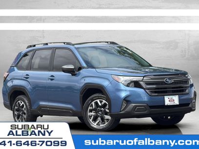Used 2025 Subaru Forester Premium w/ Convenience Package #1