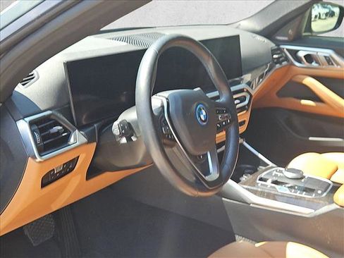 Used 2023 BMW i4 eDrive40 RWD image 10