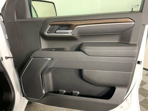 Used 2026 GMC Sierra 1500 Elevation image 15