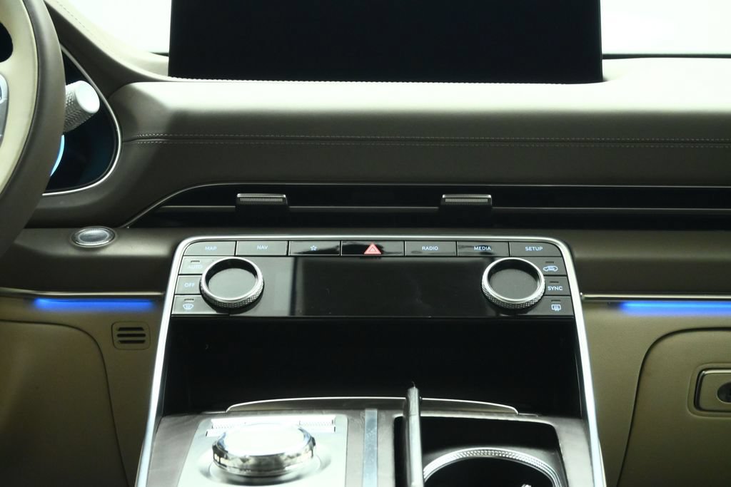 Used 2024 Genesis GV80 3.5T w/ Prestige Package AWD/4WD image 38