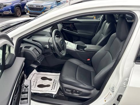 Used 2023 Subaru Solterra AWD image 9