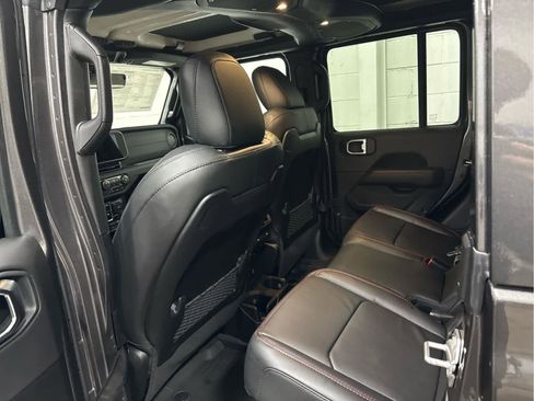 New 2026 Jeep Gladiator Rubicon AWD/4WD image 36
