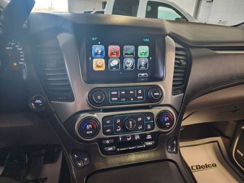 Used 2019 Chevrolet Suburban Premier image 29
