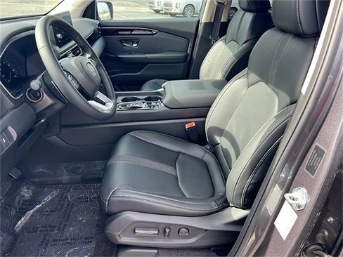 New 2025 Honda Pilot EX-L image 9