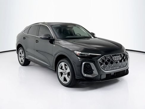 Used 2025 Audi Q5 Premium Plus AWD/4WD image 3