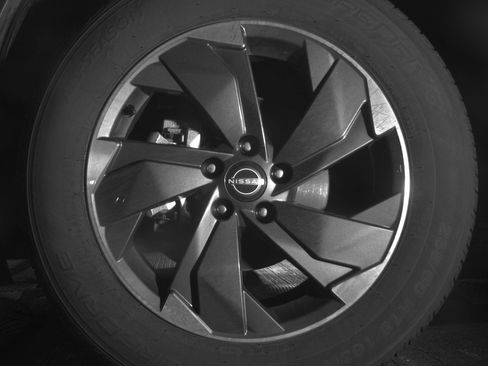 Used 2025 Nissan Rogue SV image 12