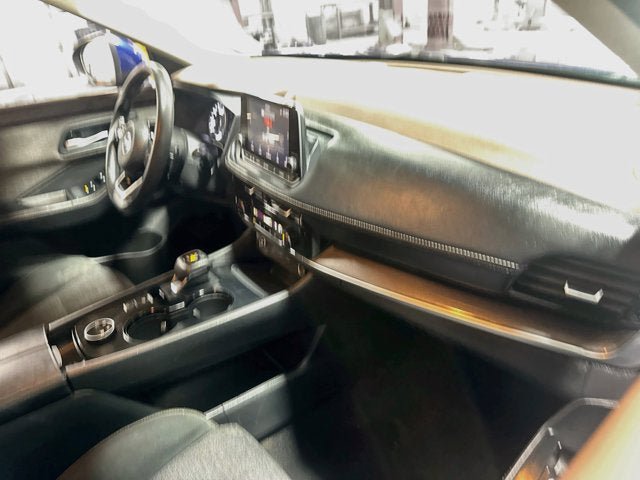 Used 2021 Nissan Rogue SV AWD/4WD image 23