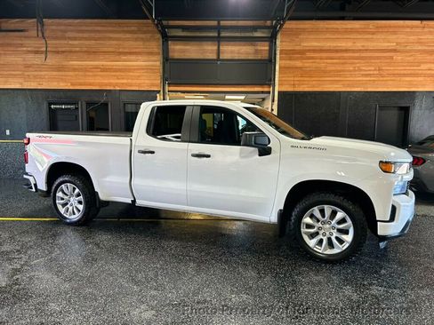 Used 2021 Chevrolet Silverado 1500 Custom AWD/4WD image 1