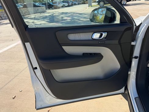 New 2026 Volvo XC40 B5 Plus w/ Protection Package Premier image 16