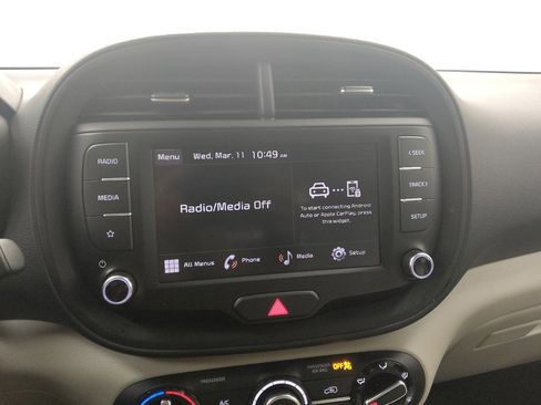 Used 2023 Kia Soul LX image 25