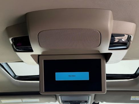 Used 2019 Honda Pilot Touring image 33