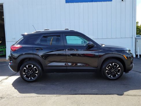 Used 2023 Chevrolet TrailBlazer LT image 6