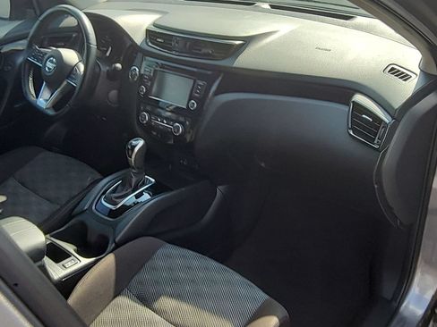 Used 2022 Nissan Rogue Sport SV FWD image 28