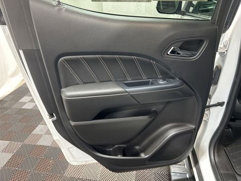 Used 2021 GMC Canyon Denali image 18