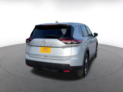 Used 2025 Nissan Rogue SV FWD image 13