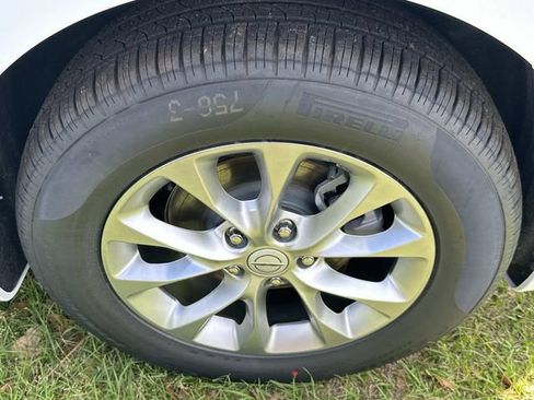 New 2026 Chrysler Pacifica Limited w/ Trailer Tow Group image 7