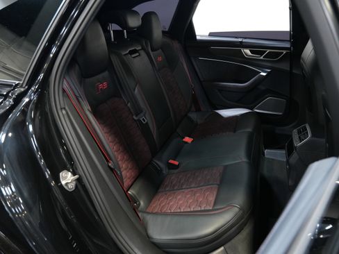 Used 2024 Audi RS 6 performance image 38