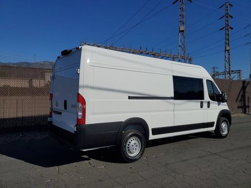 New 2026 RAM ProMaster 3500 w/ Crew Van Package FWD image 4