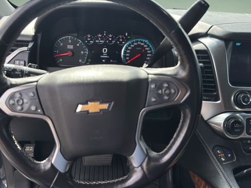 Used 2019 Chevrolet Tahoe Premier w/ Premier Plus Edition RWD image 14