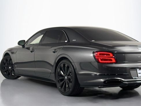 Used 2021 Bentley Flying Spur W12 AWD/4WD image 17