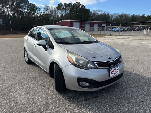Used 2015 Kia Rio EX w/ Convenience Package image 10
