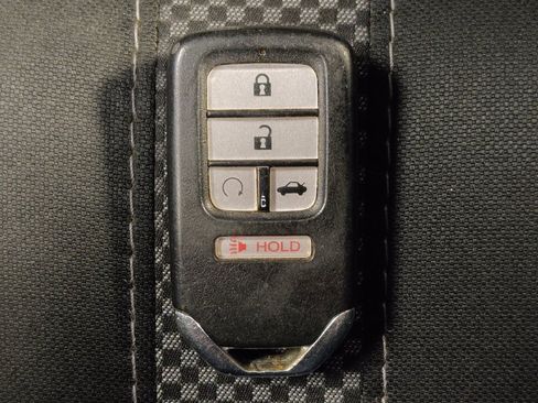 Used 2020 Honda Civic Sport image 32