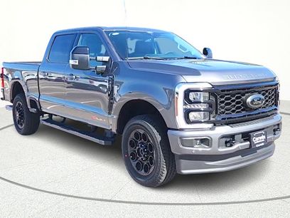 New 2026 Ford F250 Lariat w/ Black Appearance Package