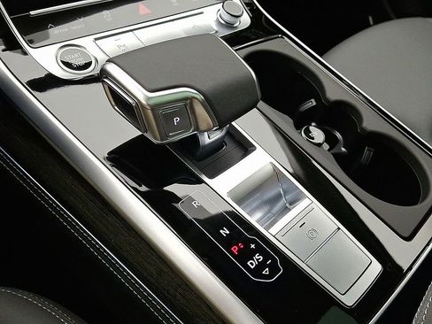 New 2025 Audi Q7 3.0T Premium Plus image 9