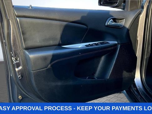 Used 2017 Dodge Journey SE FWD image 25