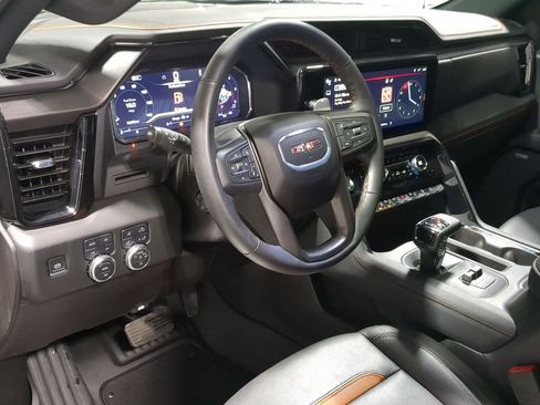 Used 2025 GMC Sierra 1500 AT4 w/ AT4 Preferred Package image 10