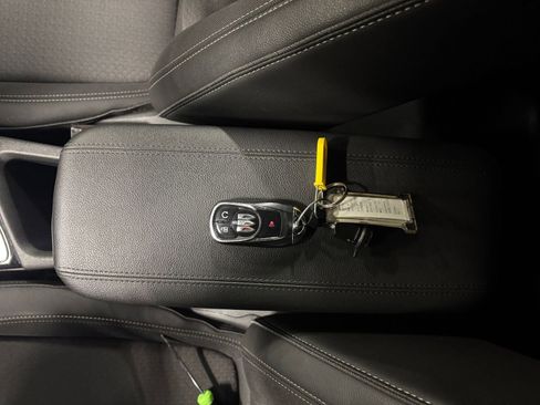 Used 2025 Buick Encore GX Preferred image 22