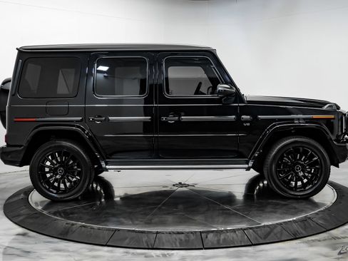 Used 2022 Mercedes-Benz G 550 image 18