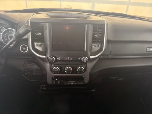Used 2024 RAM 3500 Big Horn image 10