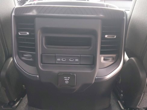 New 2026 RAM 1500 Big Horn AWD/4WD image 16