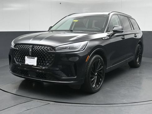 Certified 2025 Lincoln Aviator Reserve w/ Equipment Group 201A AWD/4WD image 3