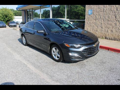 Used 2020 Chevrolet Malibu LS w/ LPO, Convenience Package 2 FWD image 1
