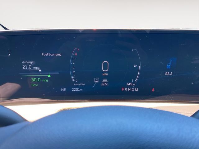 Used 2025 Cadillac XT4 Premium Luxury w/ Cold Weather Package FWD image 21