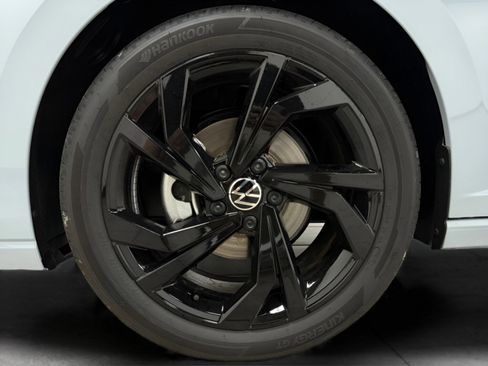 New 2026 Volkswagen Jetta SE image 19