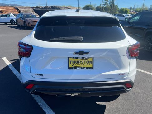 New 2026 Chevrolet Trax RS image 7