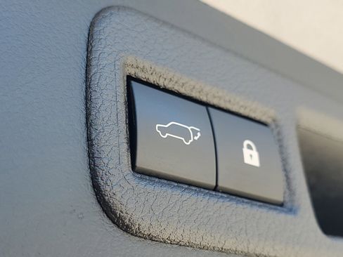 Used 2020 Lexus NX 300 FWD image 10