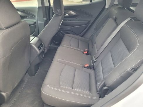 Used 2023 GMC Terrain SLE w/ Driver Convenience Package image 8